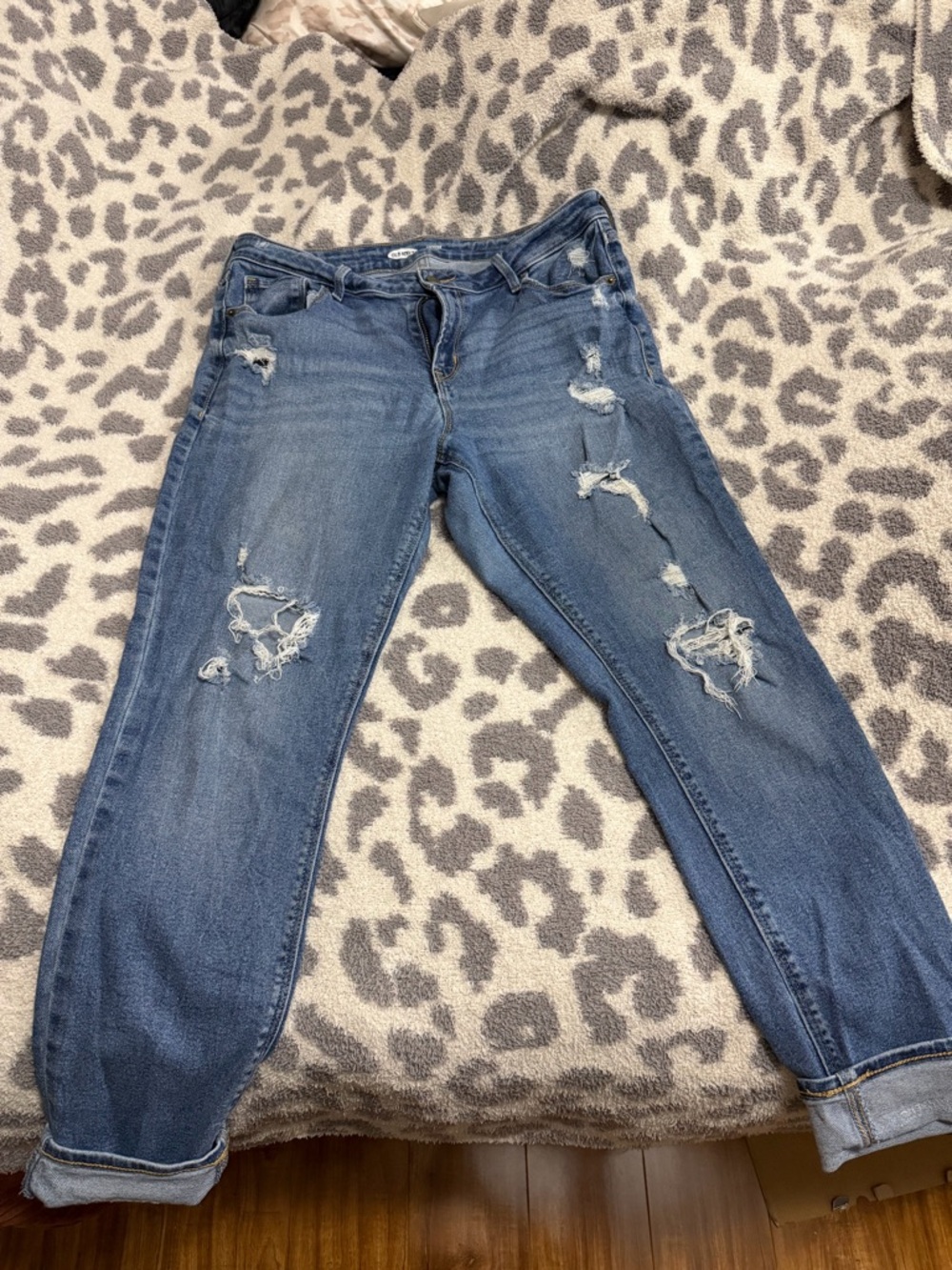 Old Navy Distressed Rockstar Skinny Jeans